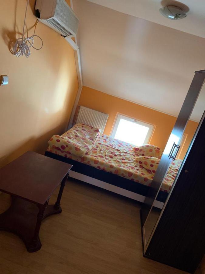 Pensiunea Ilarie Ocnele Mari Bagian luar foto